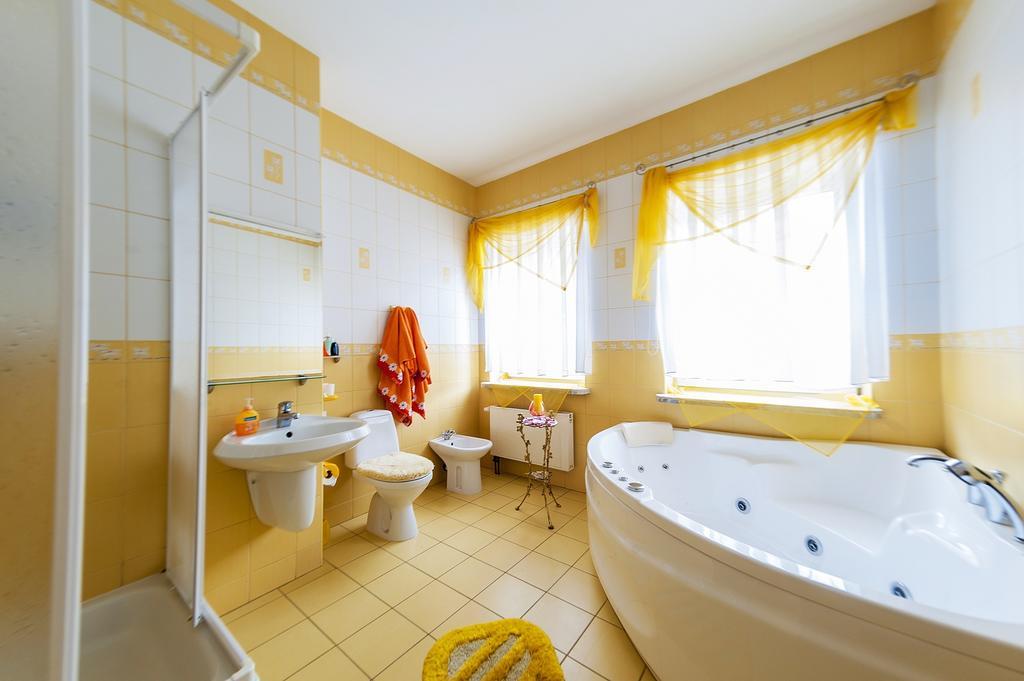 Uroczysko Bed & Breakfast Jastrowie Exterior photo